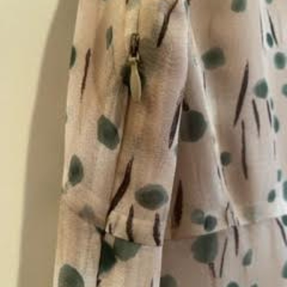 Top - Picture 4 of 4